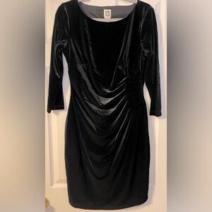 NWT ANNE KLEIN Women's‎ Black Velvet Dress Size 8